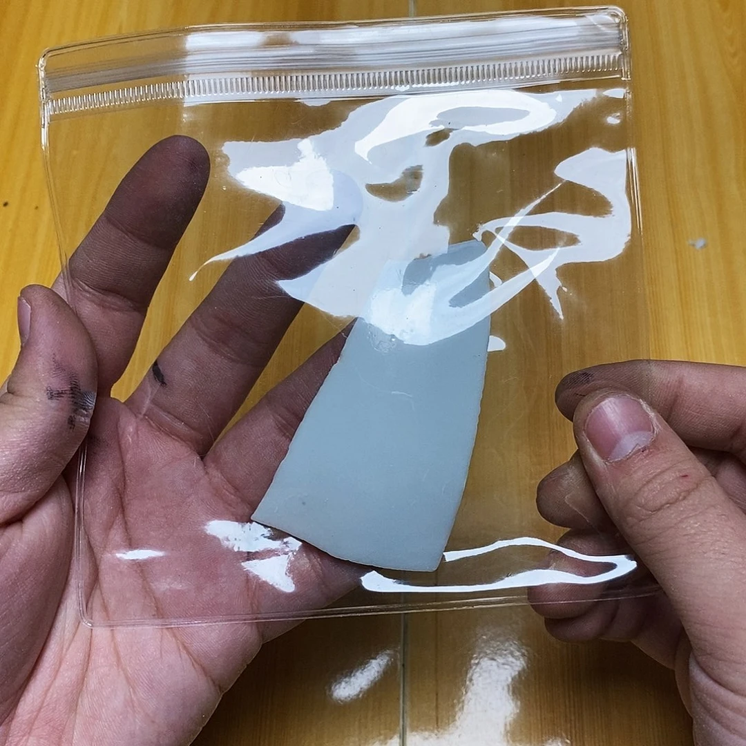 金铜精品瓷片标本
