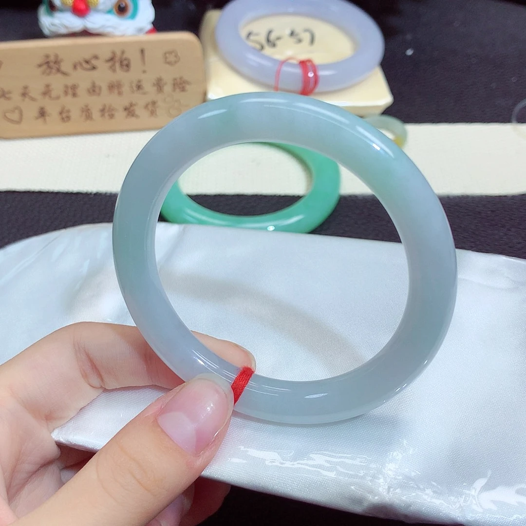 翡翠未镶嵌手镯506