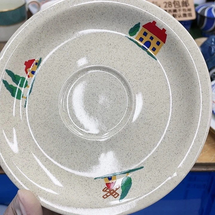 鹿屋家的美丽瓷器光***…
