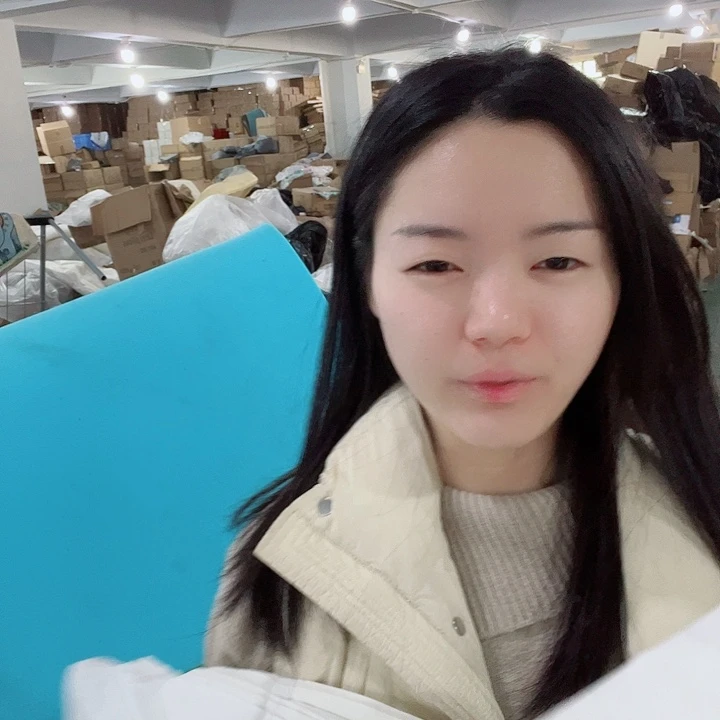 白色枕巾发10啦啦啦微瑕