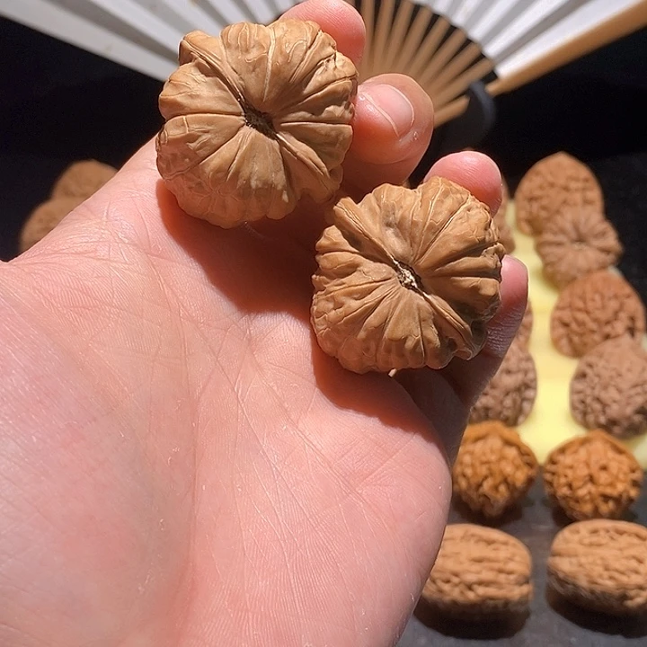 文玩核桃手把件南瓜墩