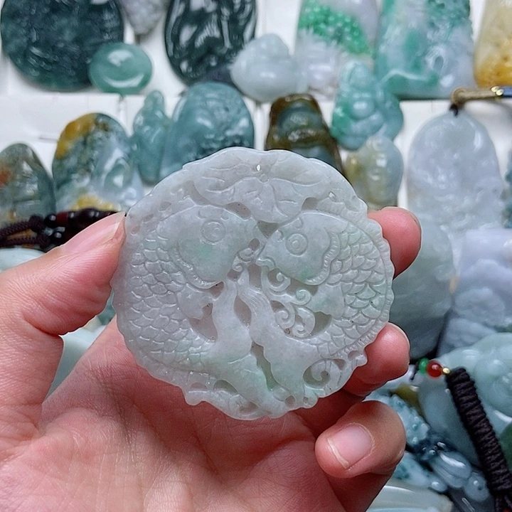 翡翠未镶嵌颈饰翡翠
