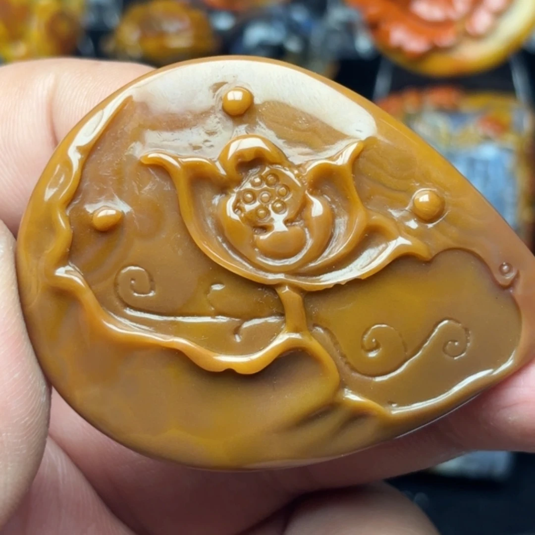 编***毕玛瑙/玉髓未镶嵌玛瑙