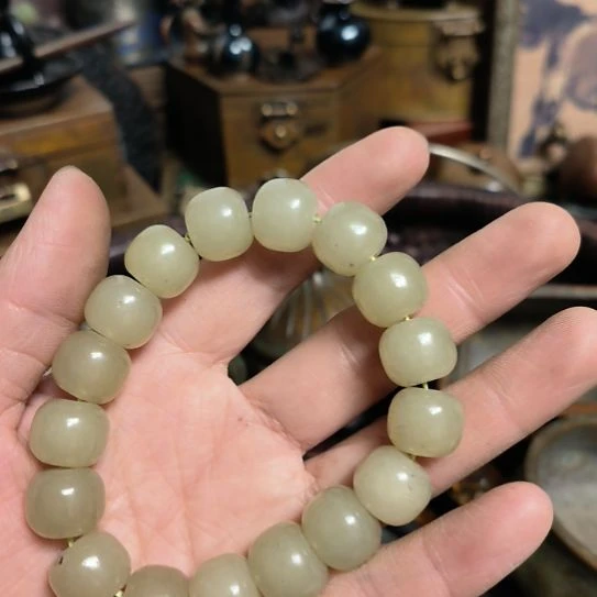 杨***哥石材手把件手把件手把件