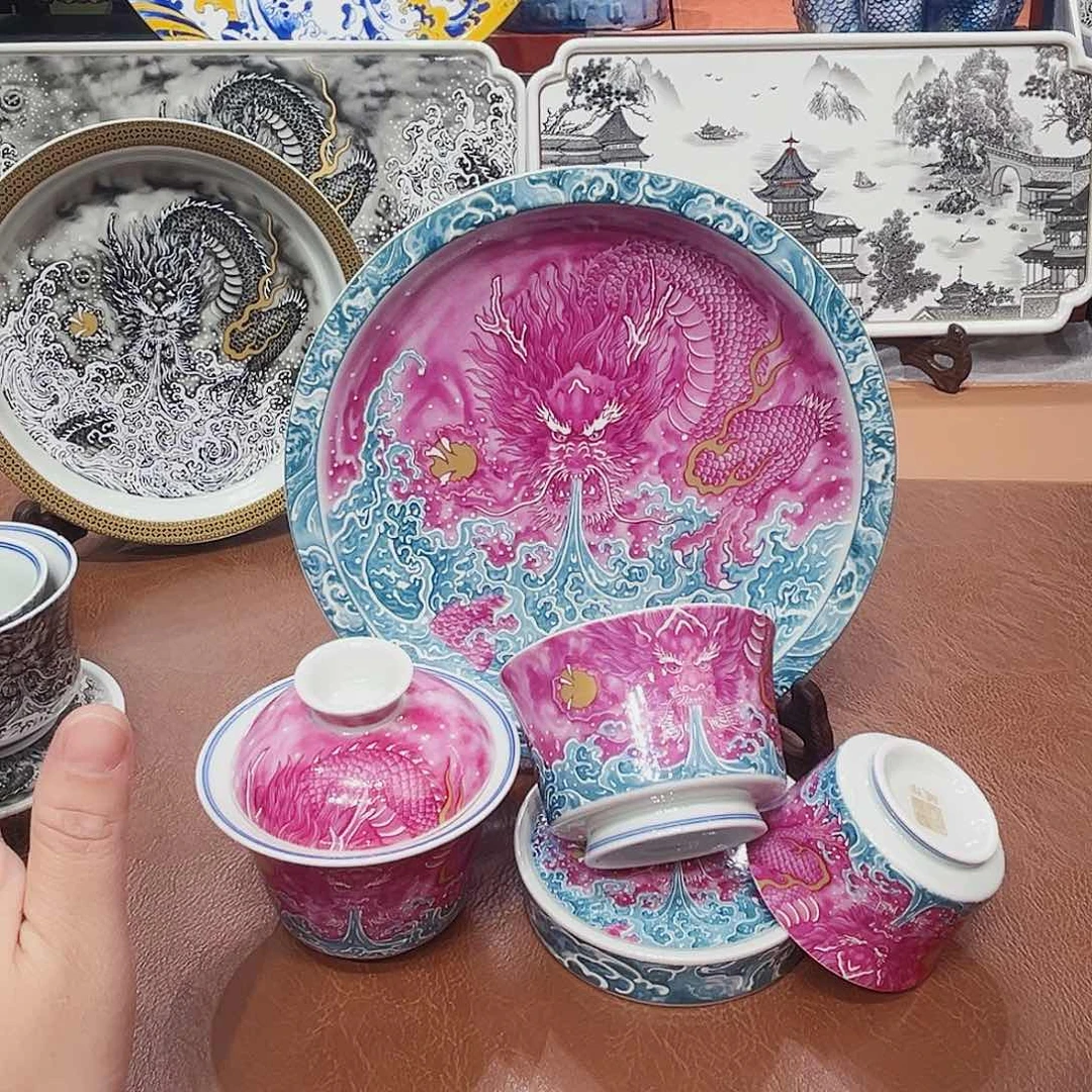 摆件景德镇陶瓷研究所从事