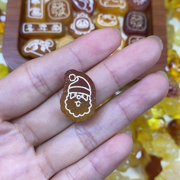 吊坠橄榄核原皮圣诞老人124