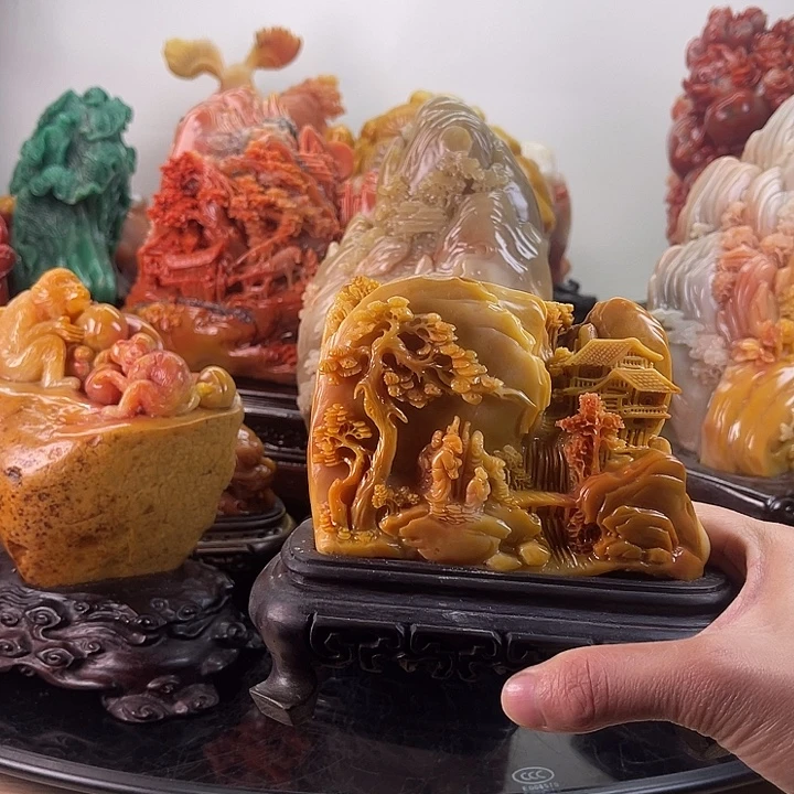 田黄石松下雅聚摆件