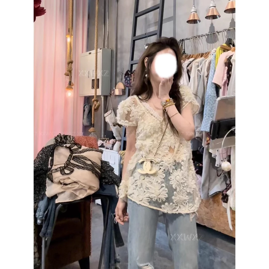 韩国东大门夏季款气质法式重工立体花朵水钻v领蕾丝提花衬衫衬衣