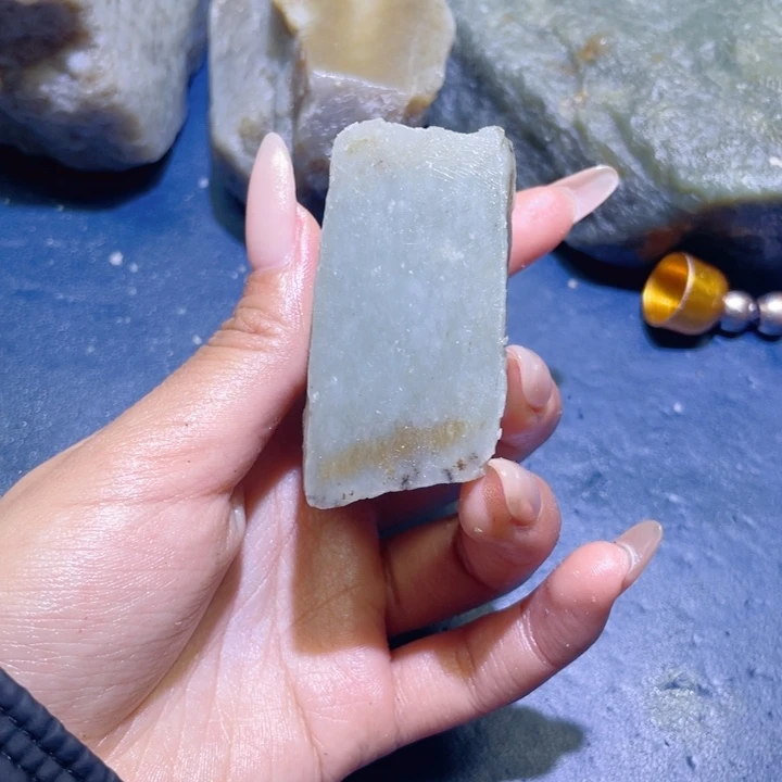 和田玉未镶嵌珠宝半成品