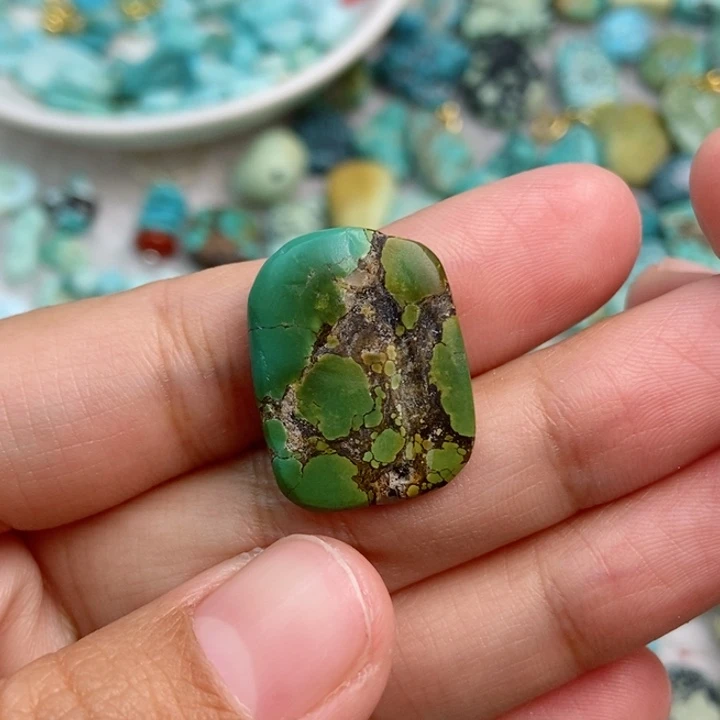 南红玛瑙未镶嵌珠宝奇石