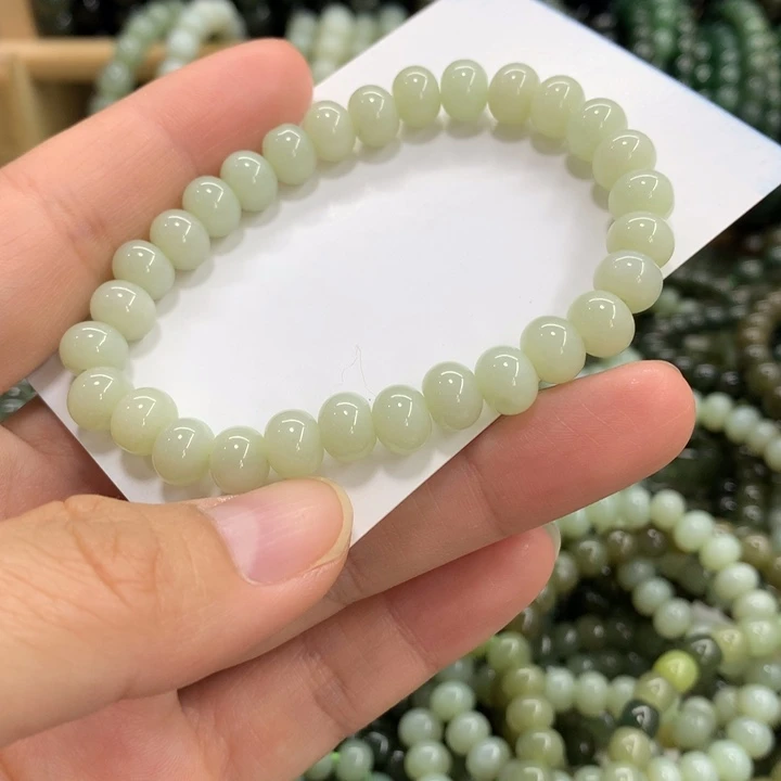 图***丽和田玉未镶嵌珠宝奇石