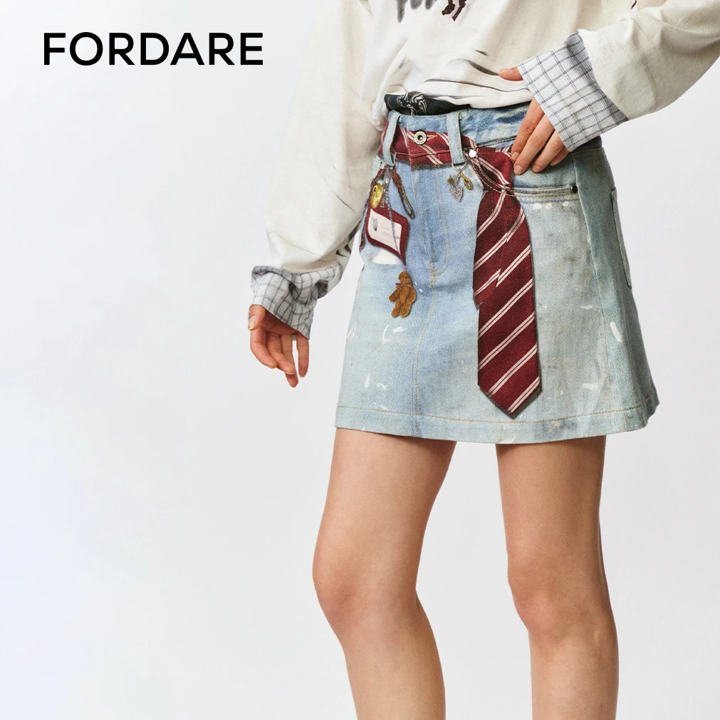 FORDARE福蝶领带工牌印花牛仔短裙