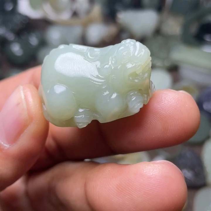 和田玉颈饰未镶嵌小**