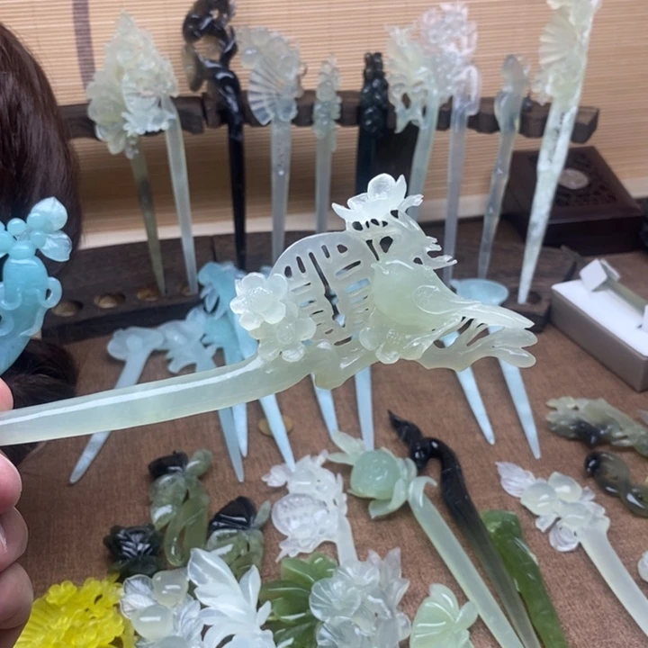 蛇纹石玉未镶嵌发簪