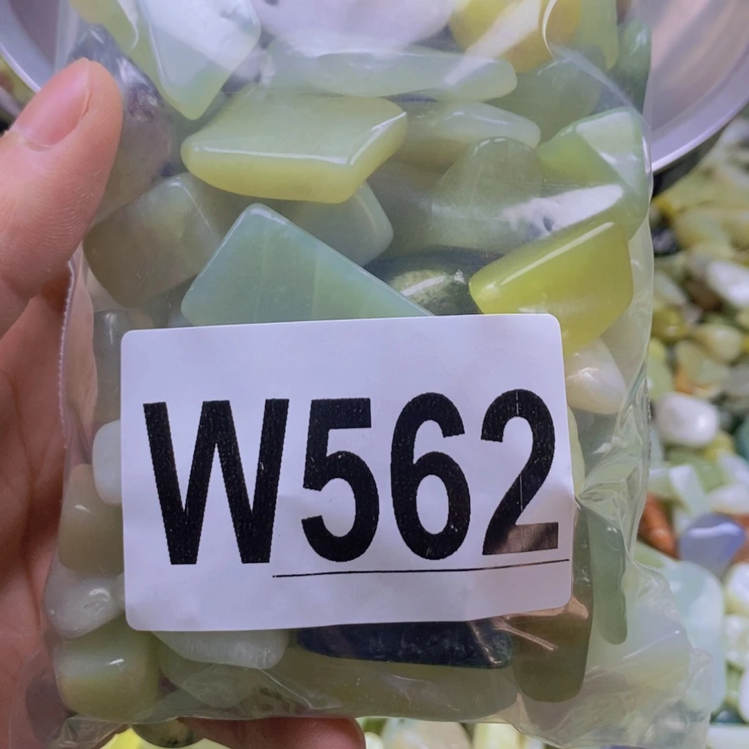 未镶嵌岫玉鱼缸石