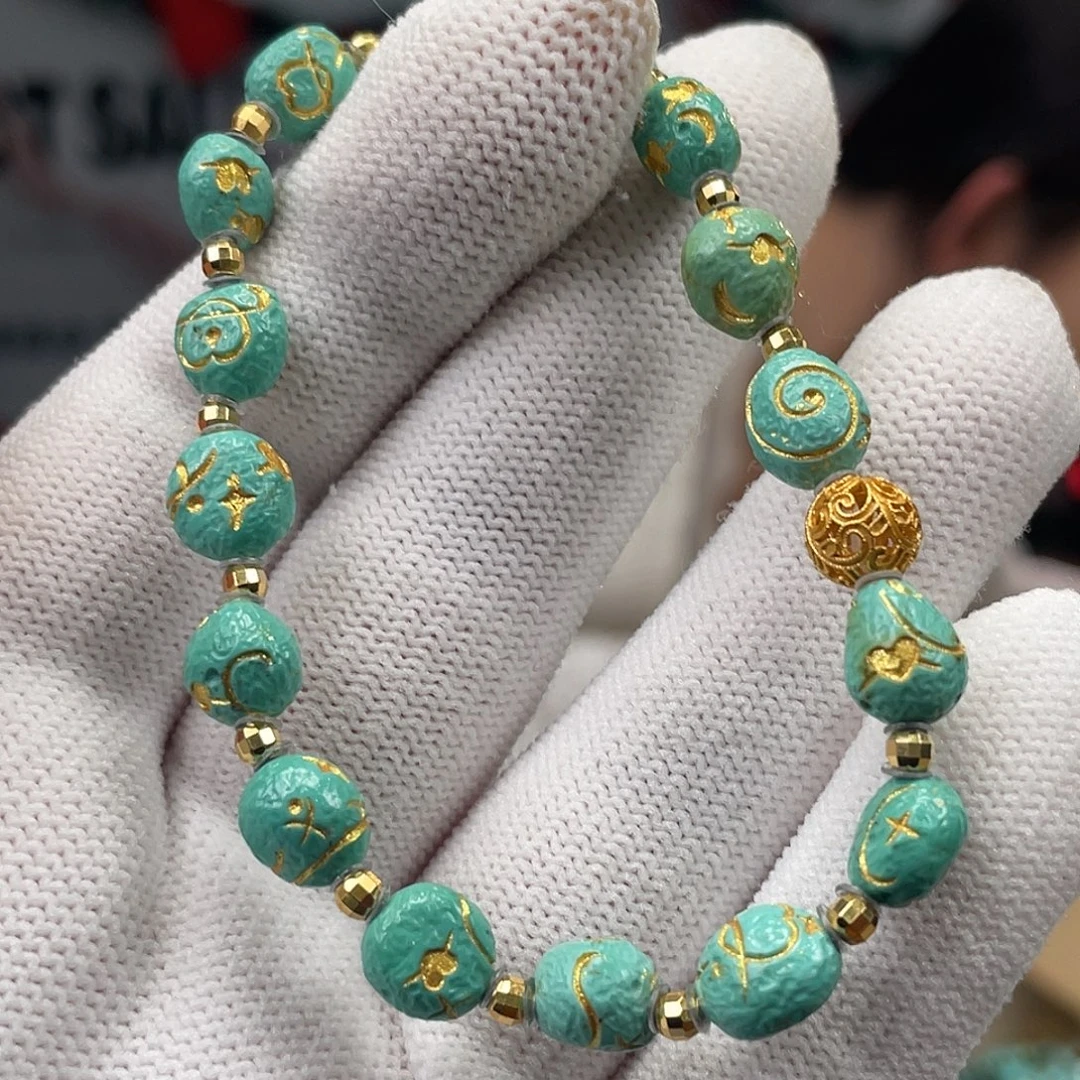 绿松石未镶嵌挂件