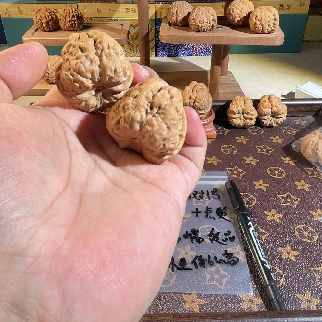 小***师把件文玩核桃4077