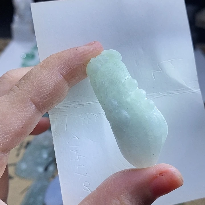 定制翡翠未镶嵌80