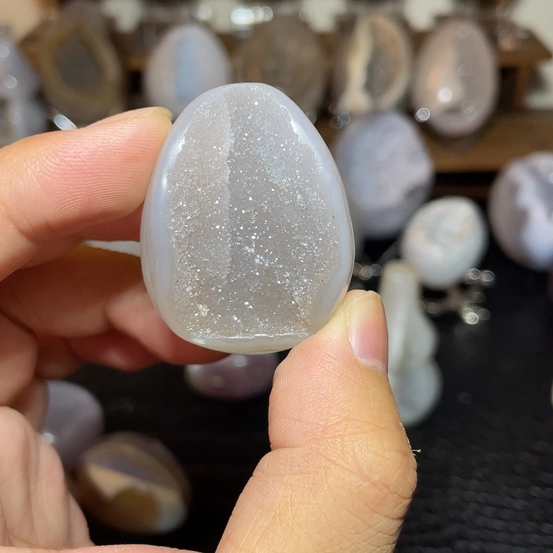 未镶嵌水晶大型摆件（非配饰）