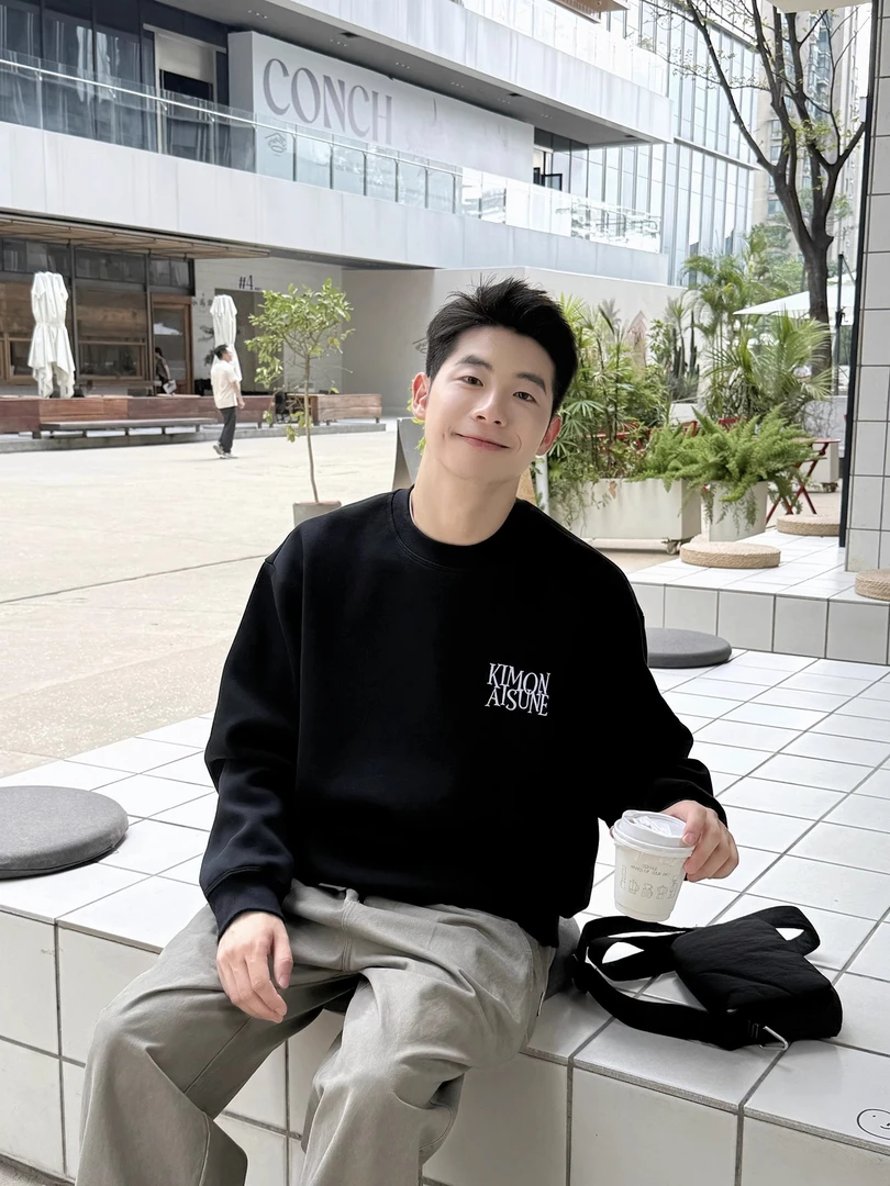 重磅400g黑色字母印花圆领套头长袖卫衣男生秋冬新款宽松休闲上衣