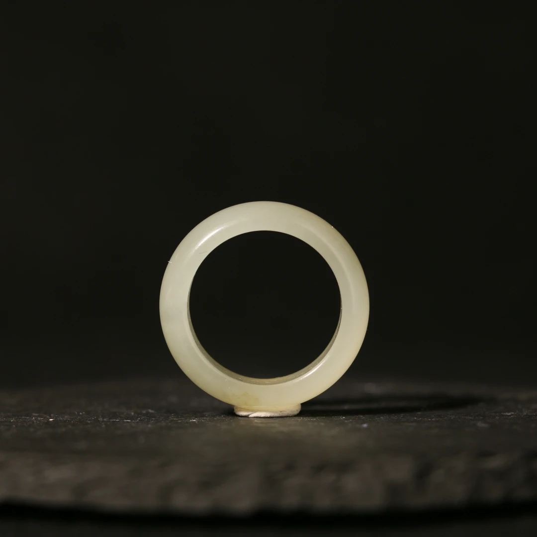 21F134  清  和田玉戒指