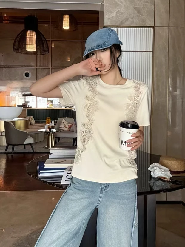 【yy张小张CC】休闲欧韩设计款圆领两侧镂空钩花短袖118966