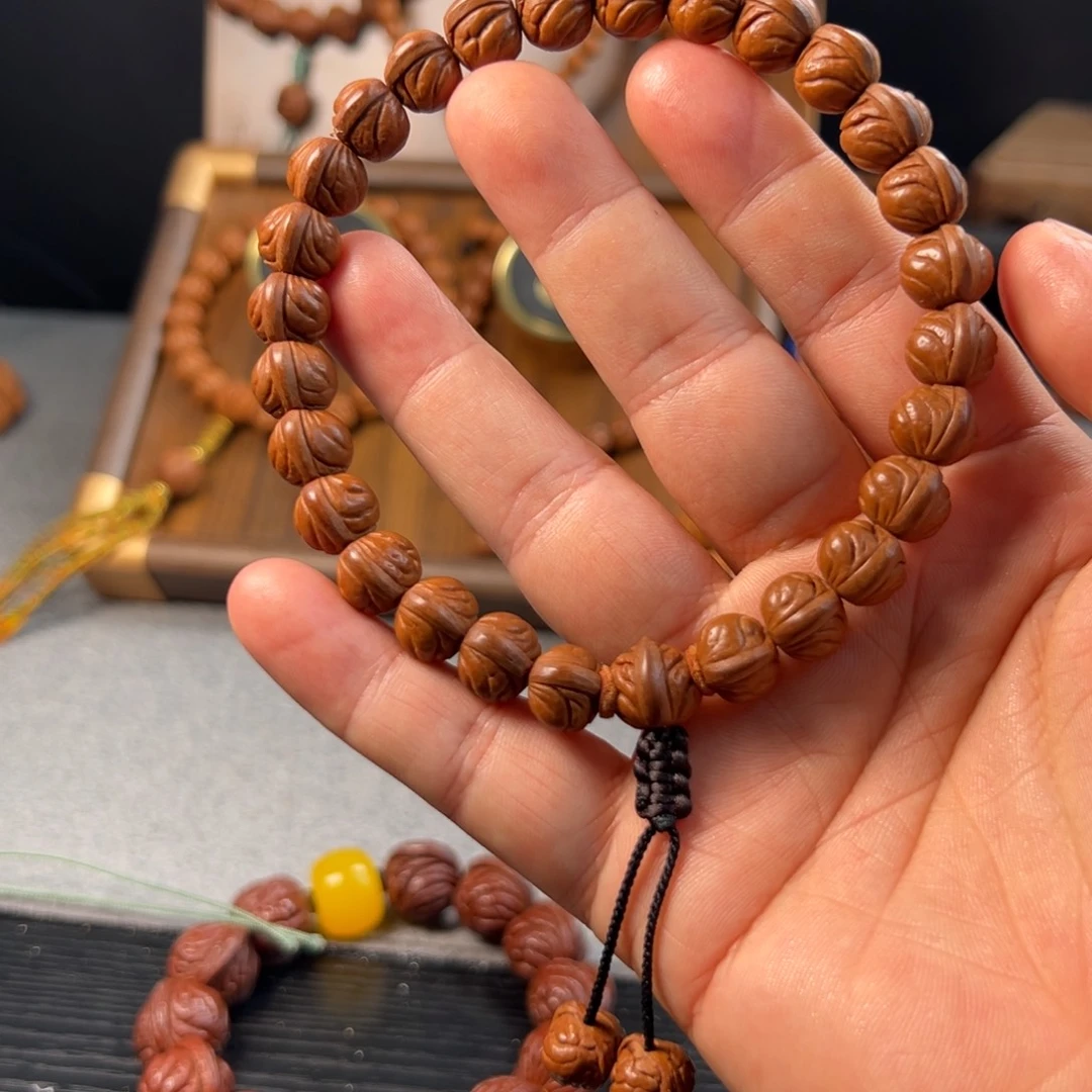 桃核吊坠1.1玉麒麟