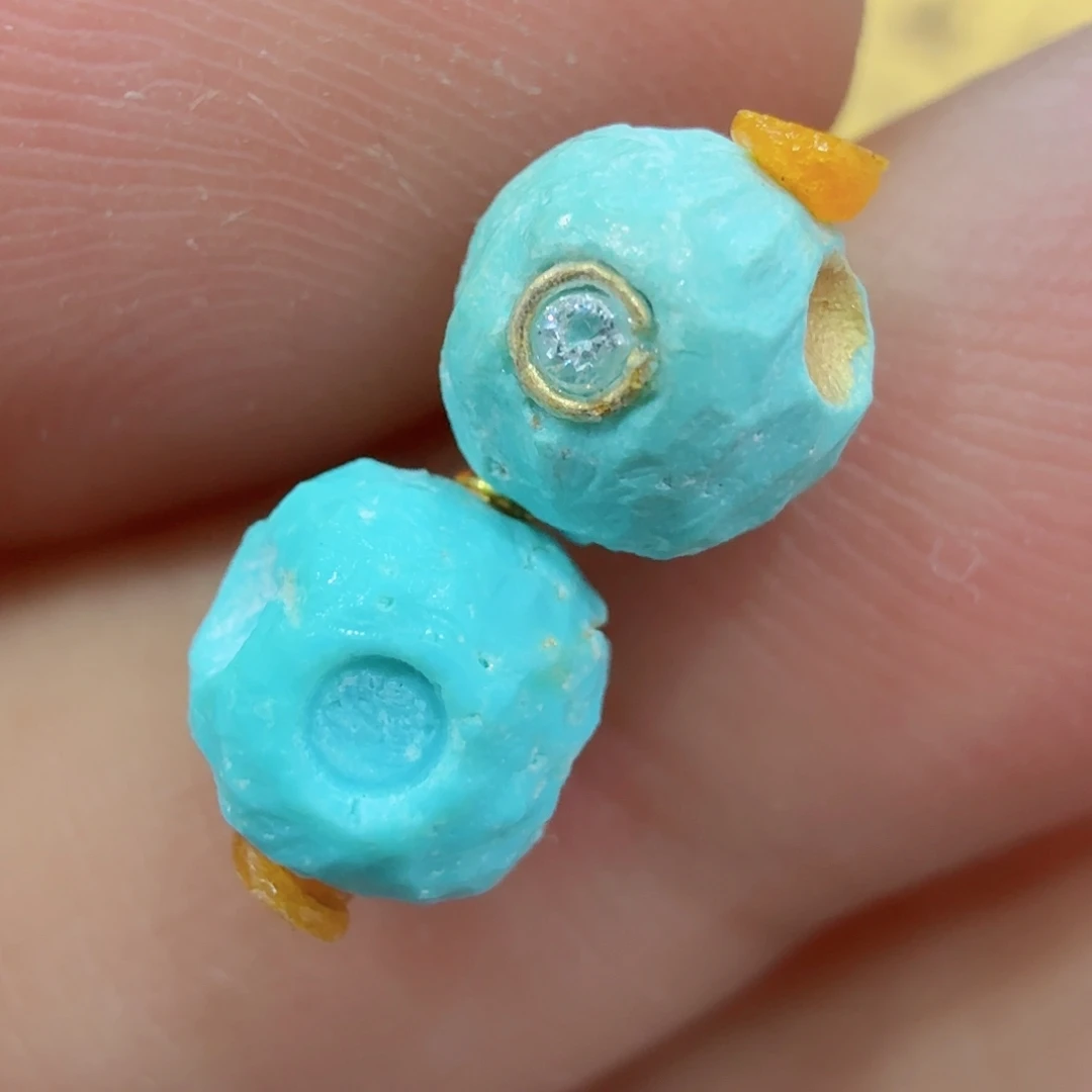 南红玛瑙配饰未镶嵌