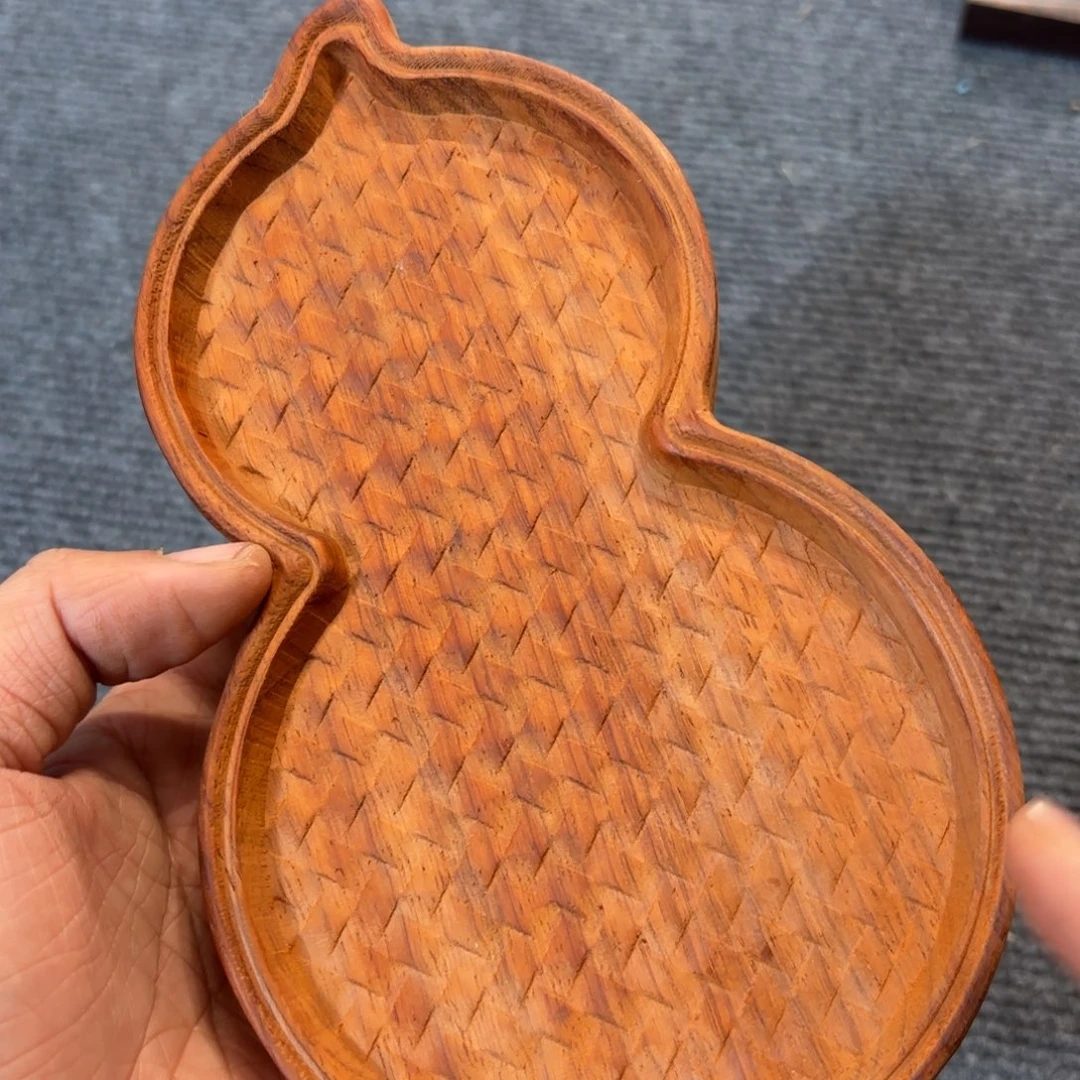 木小叶紫檀雕刻葫芦托盘