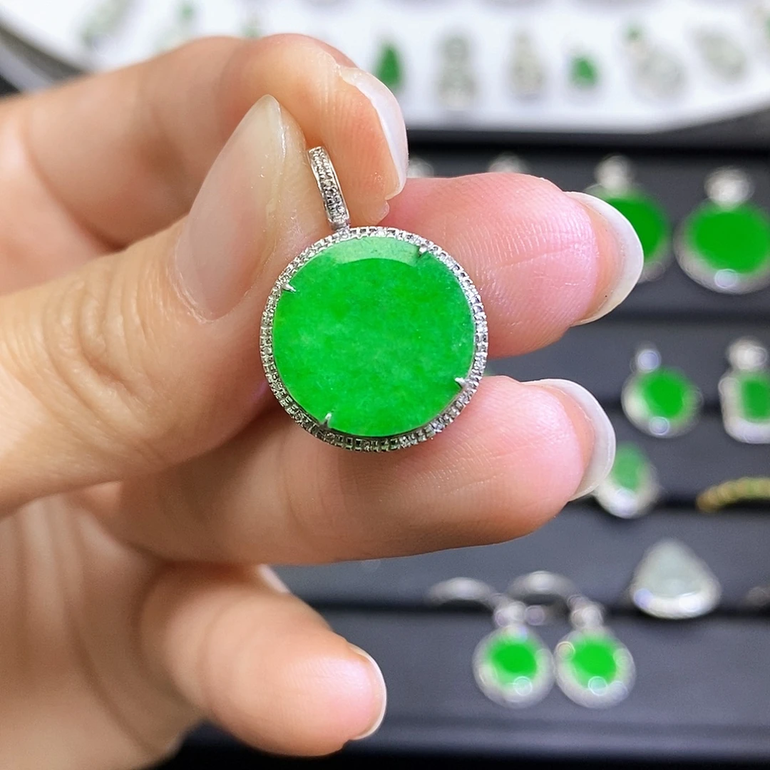 翡翠18K金镶嵌吊坠(不含链)