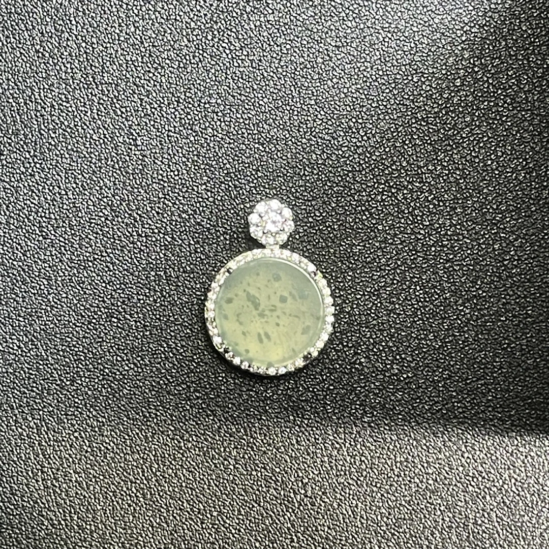 【新人福利】镶嵌款翡翠无事牌