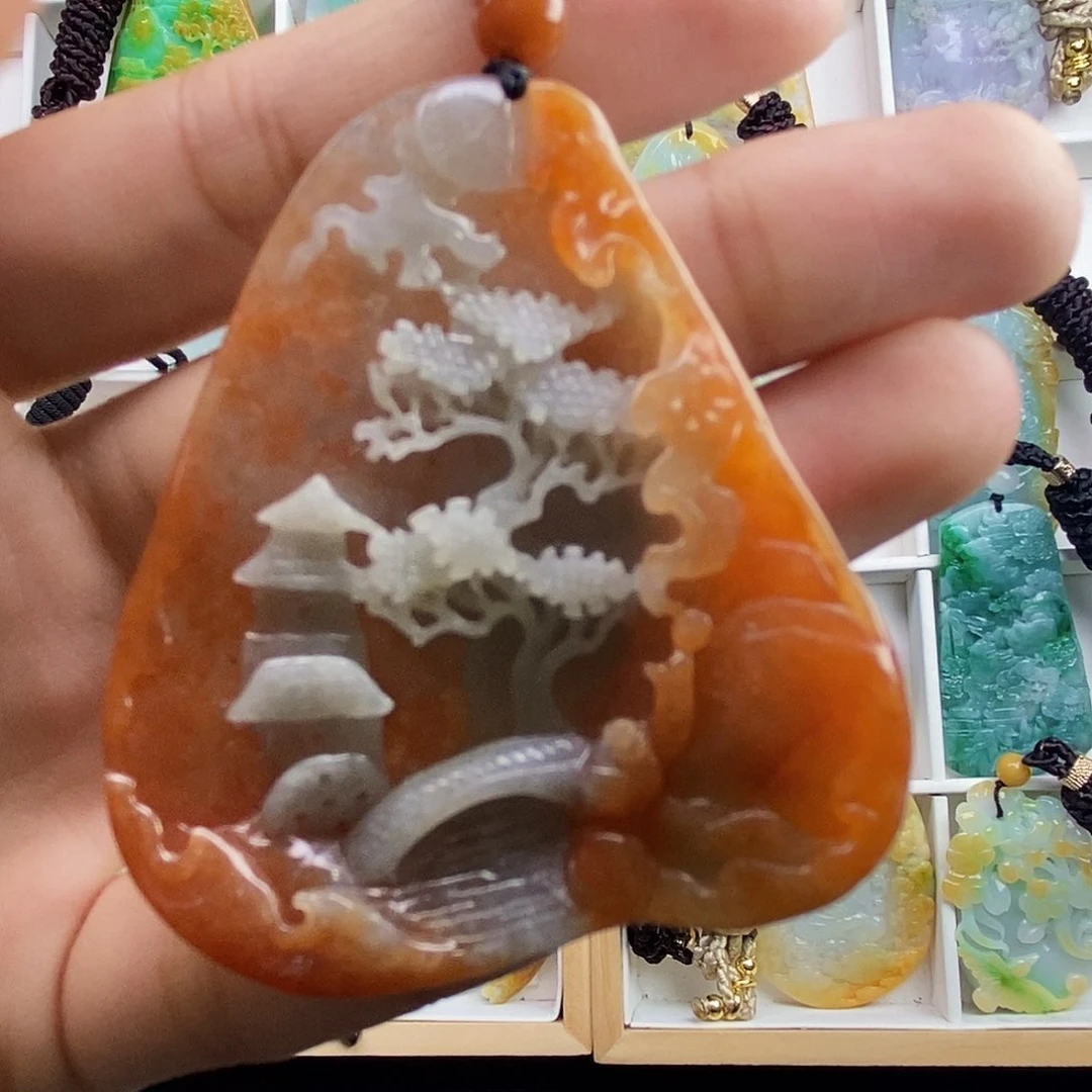 颈饰未镶嵌翡翠翡翠