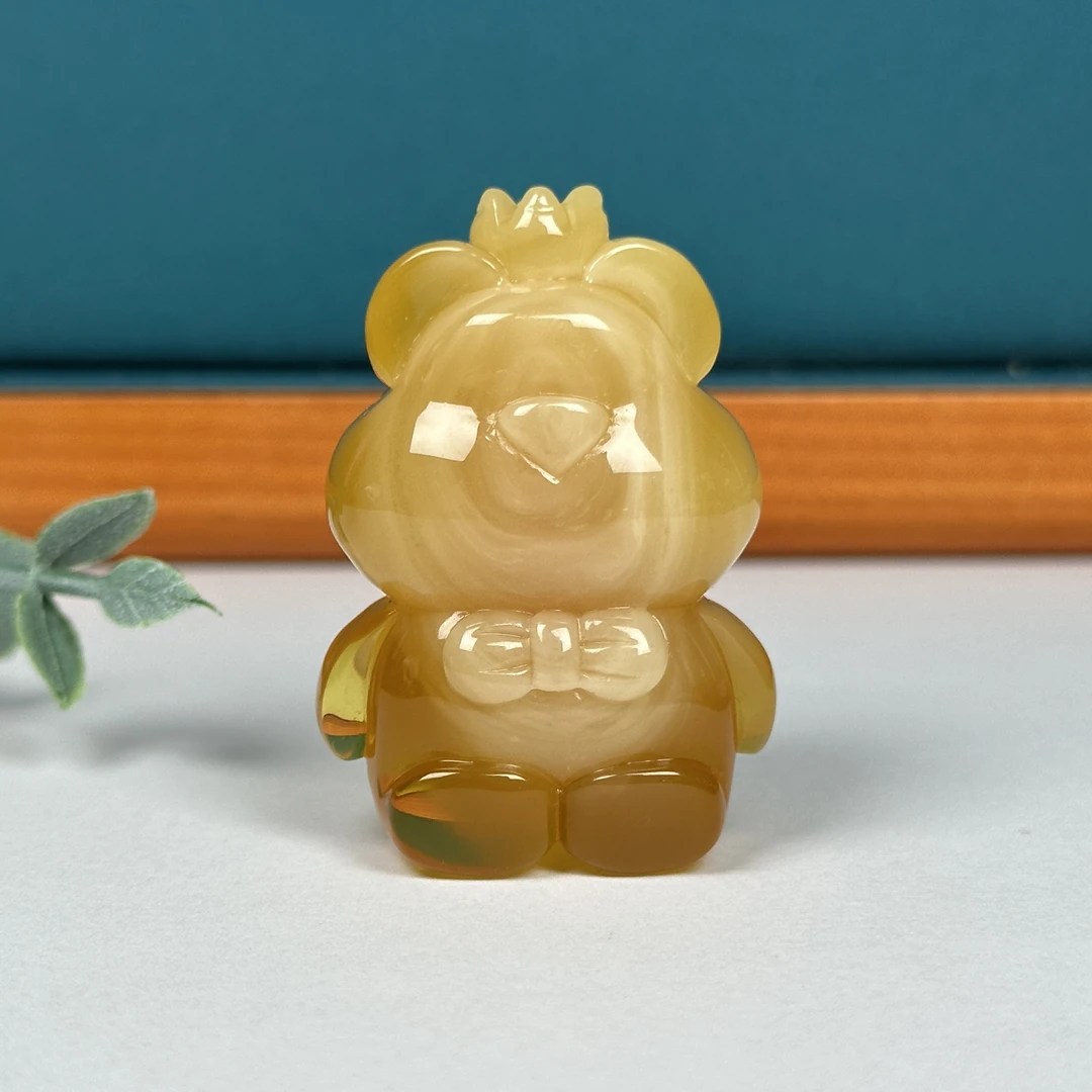 Y5181天然原矿蜜蜡 雕刻小熊 28*45*19mm 支持复检 假一罚十