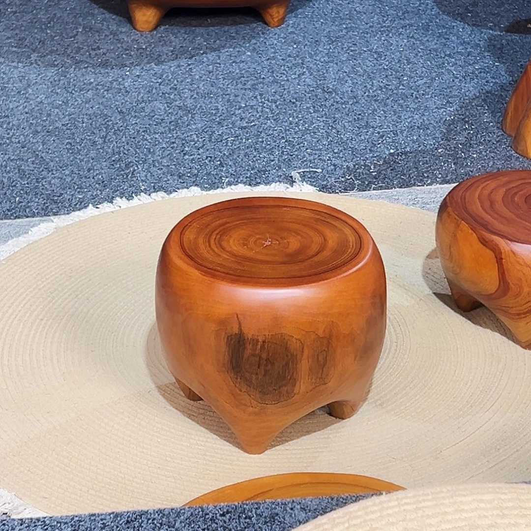 23 号香樟木尺寸：28-28-25cm