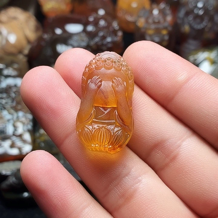 琥珀未镶嵌裸石28