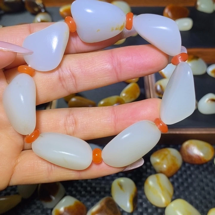 和田玉未镶嵌手链