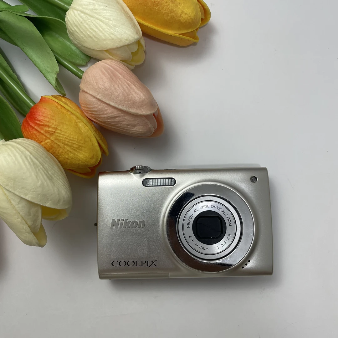 9新 Nikon/尼康 尼康S2500 1200W像素 4倍光学变焦 清透奶油肌