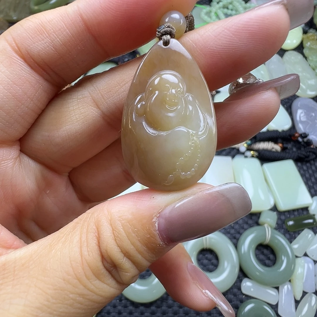 和田玉未镶嵌颈饰福利漏，不退不换，卡32.5