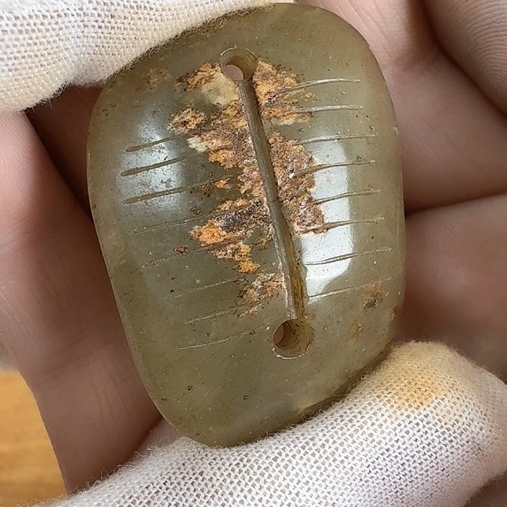 和田玉挂件未镶嵌董*会