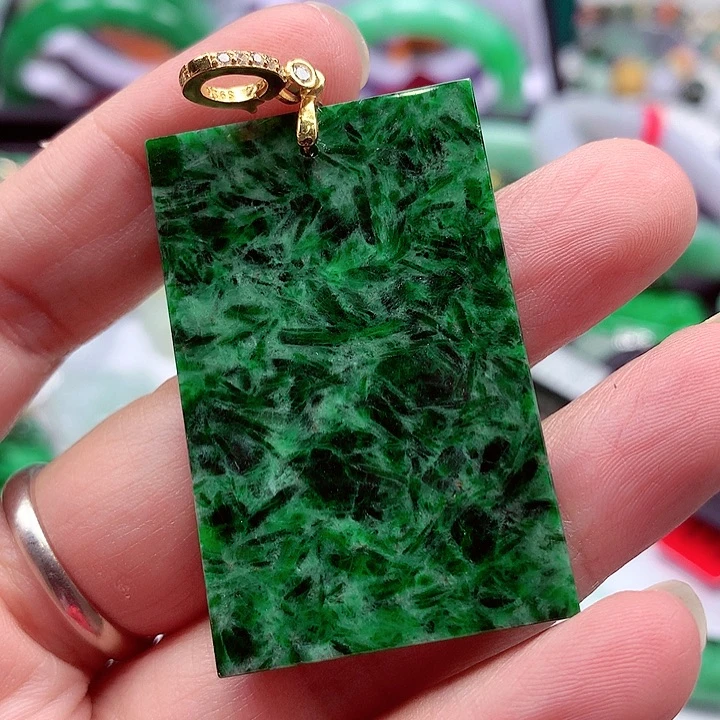 翡翠银S925镶嵌颈饰翡翠