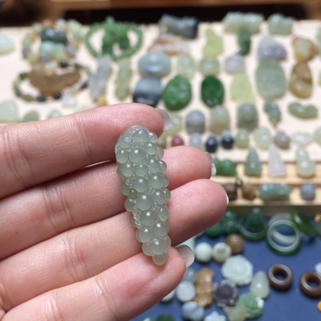 和田玉未镶嵌吊坠(不含链)