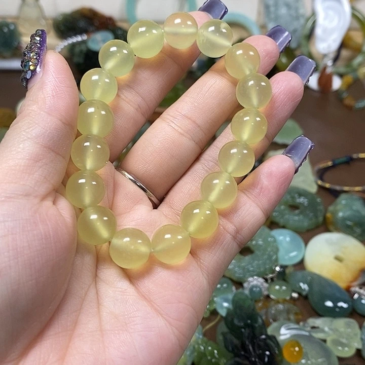 蛇纹石玉手串未镶嵌