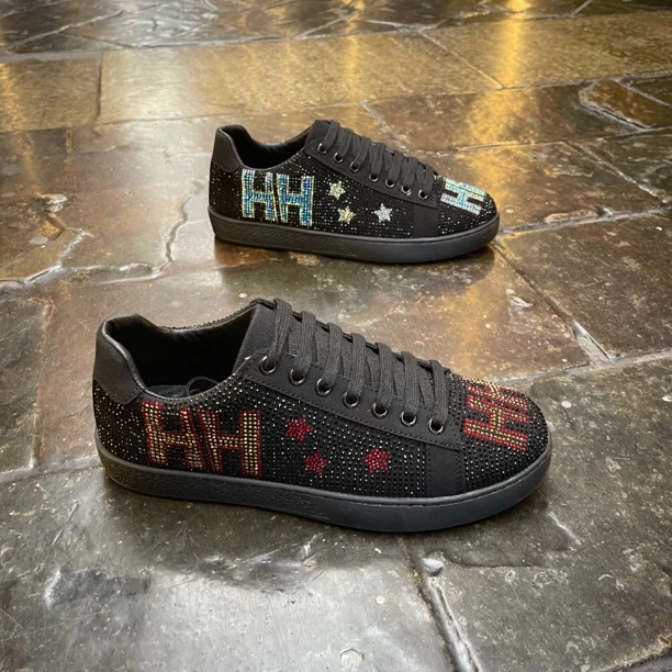 潮流磨砂字母星星暗黑风粒面皮休闲鞋黑色百搭低帮板鞋