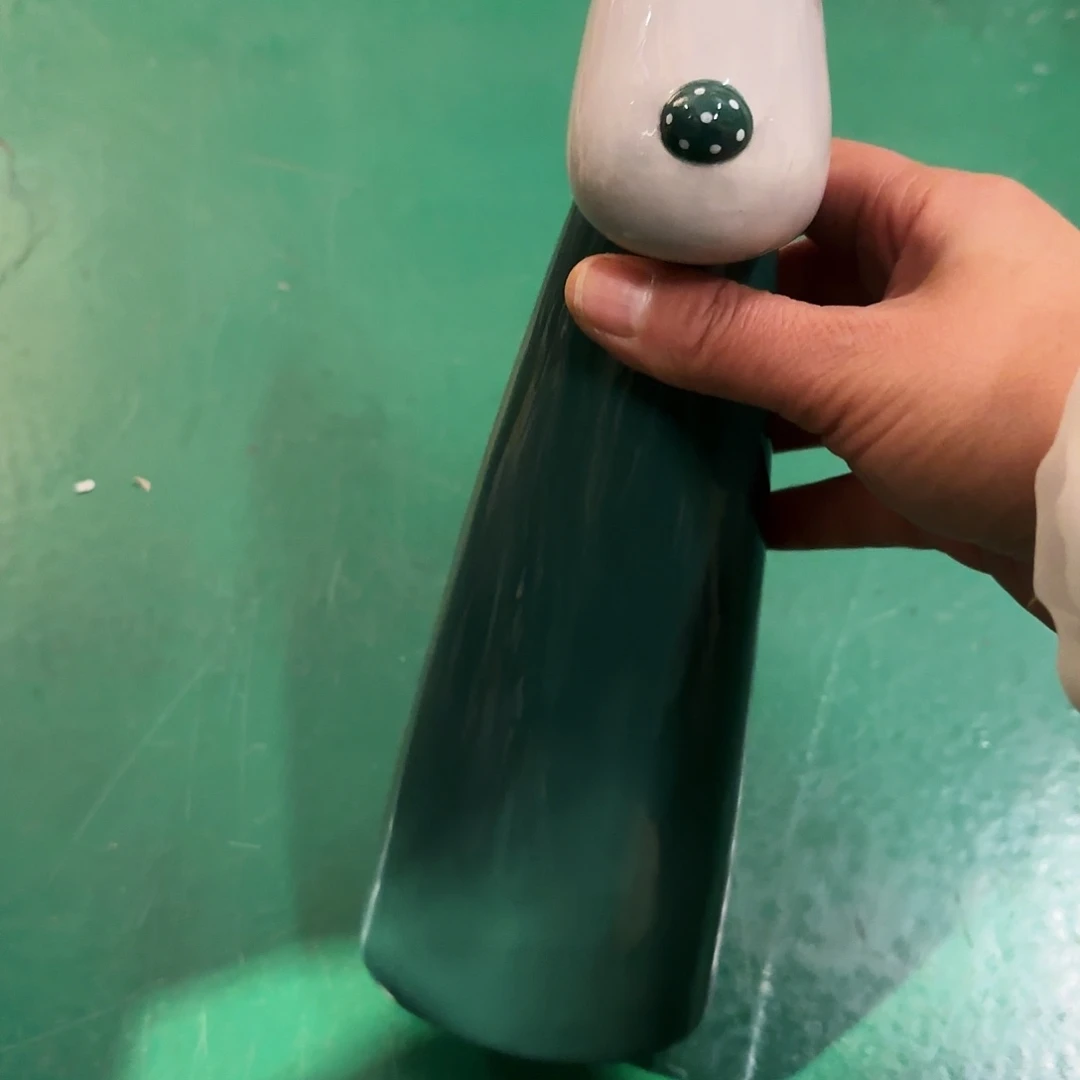 ?***林陶瓷艺术设计中心