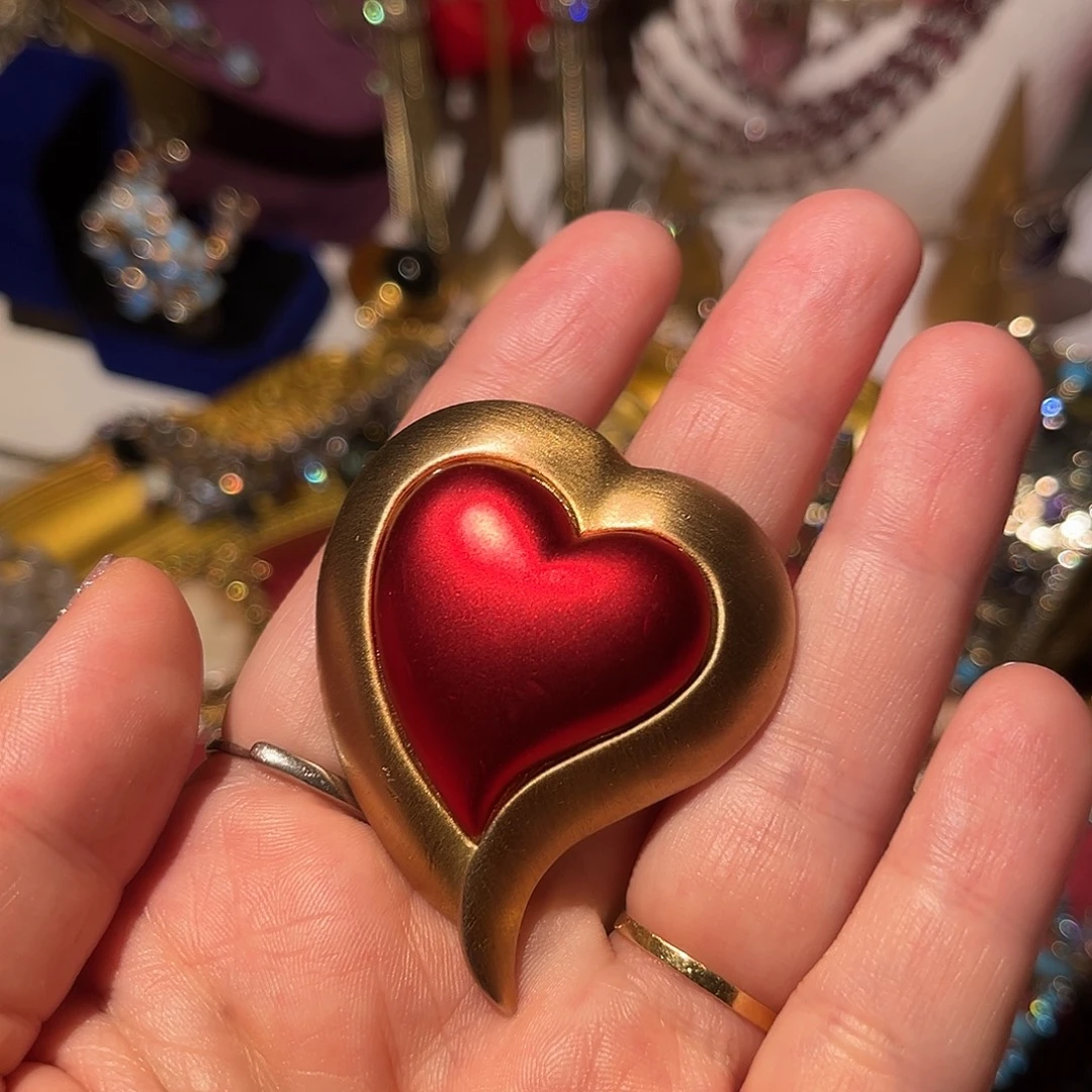 大理石铁合金中古法产无标雾金胸针福利不退换