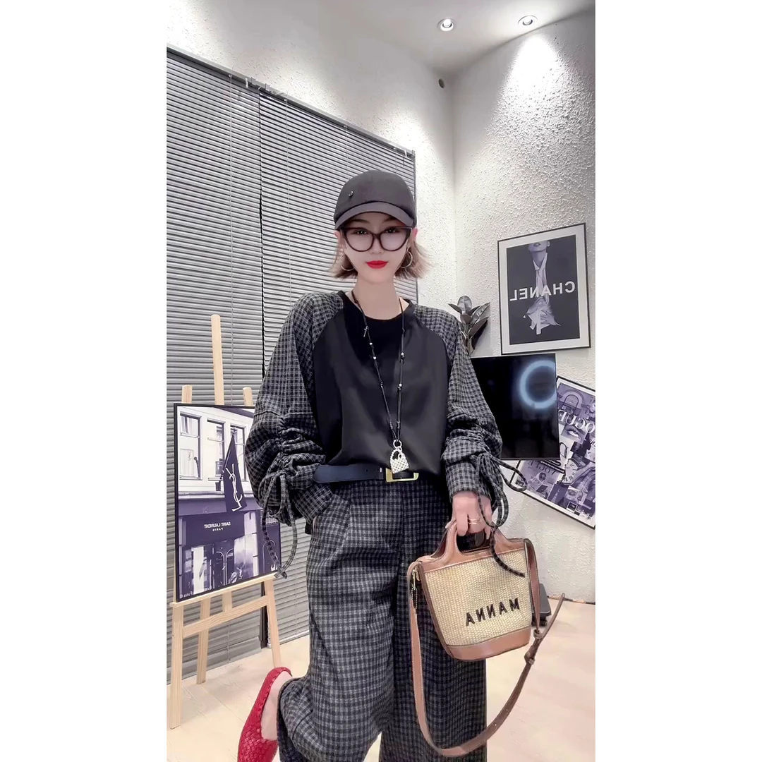 秋季新款时尚宽松撞色格子拼接袖抽绳长袖卫衣