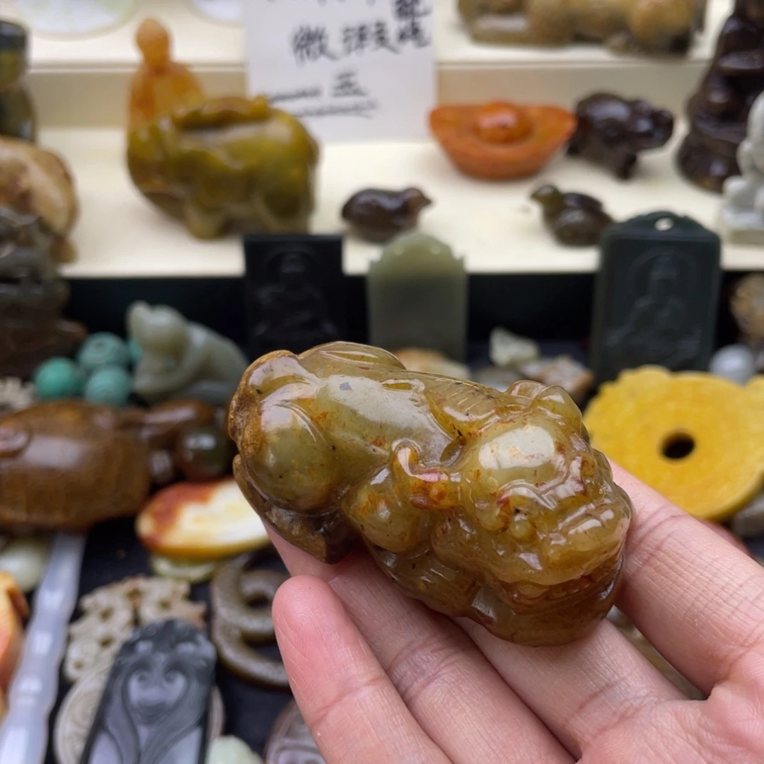 未镶嵌蛇纹石玉颈饰