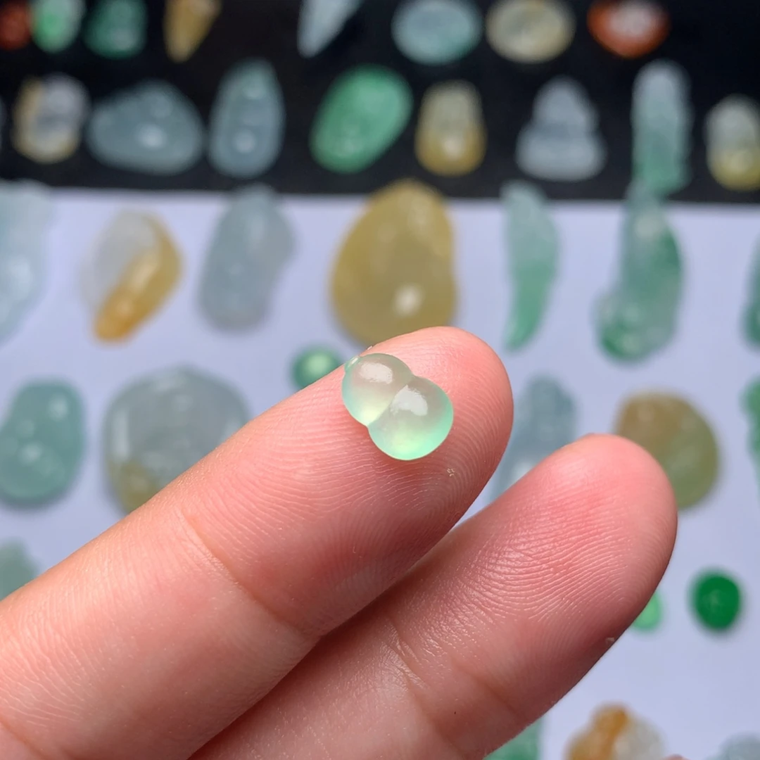 定制翡翠未镶嵌葫芦