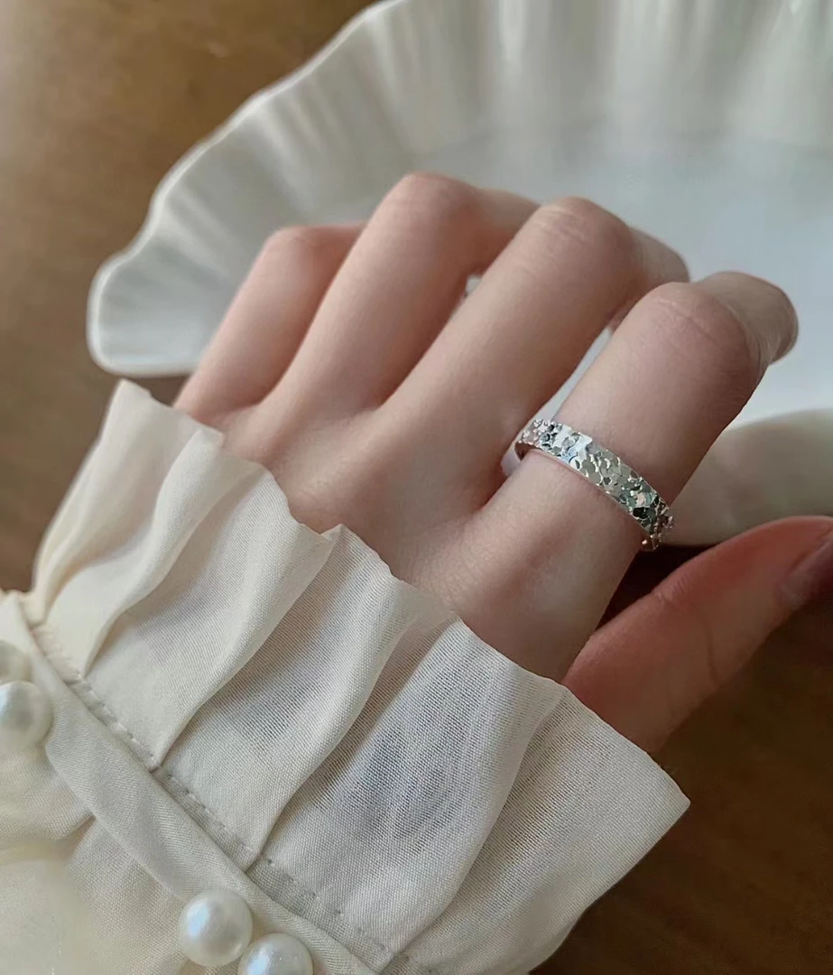 足银戒指 9999三面碎冰冰情侣对戒女正品纯银素圈爆闪指环闭口潮