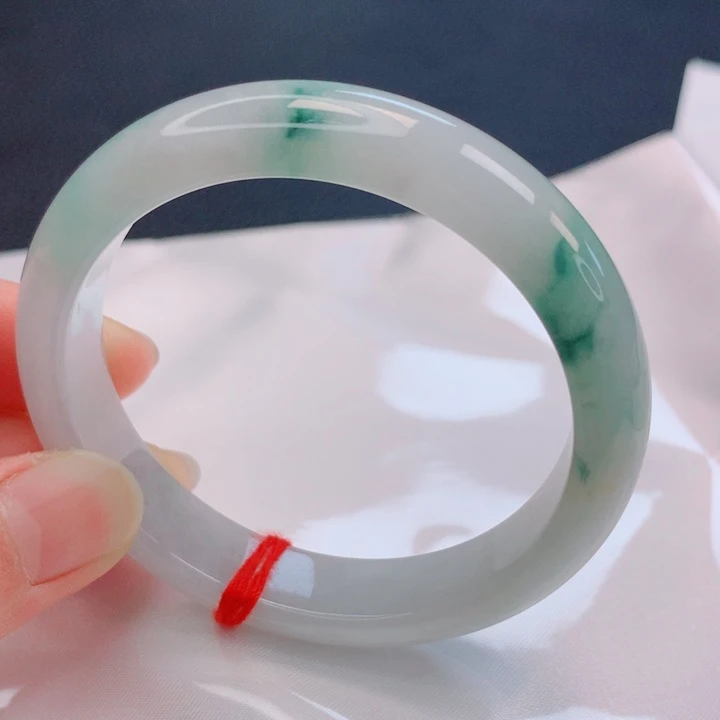 翡翠未镶嵌手镯55。56